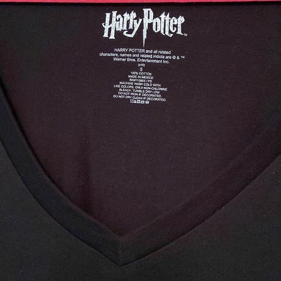 Hot Topic Fantastic Beasts gold foil tee size 5 5x -Harry Potter 🧙 - Picture 4 of 4